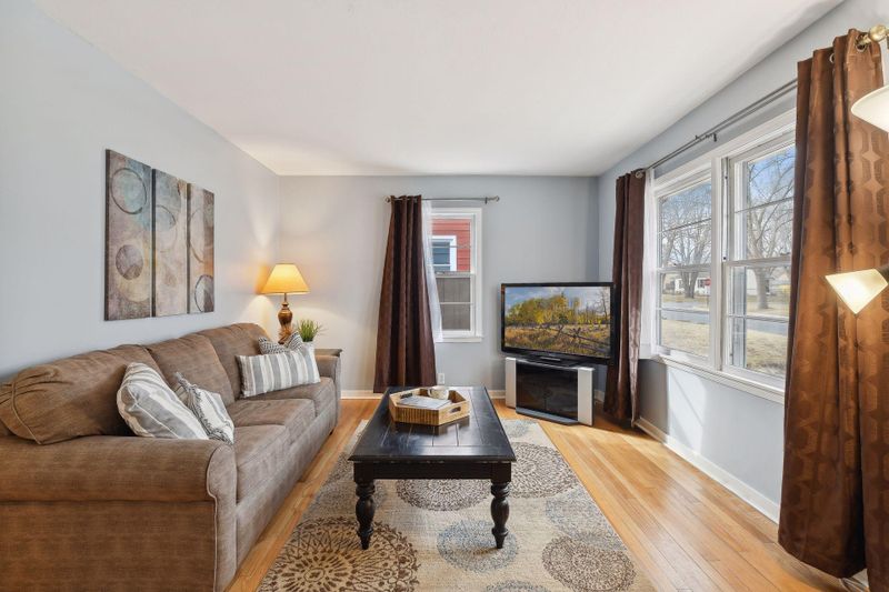 3237 Sumter Ave S, Saint Louis Park, MN 55426