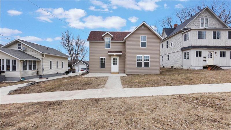 711 Minnesota Ave E, Glenwood, MN 56334