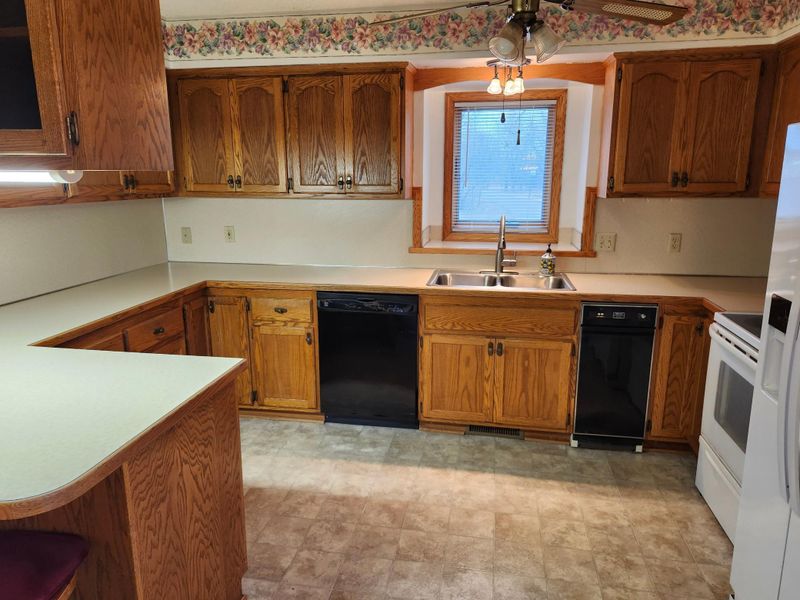 1591 108th Ln NW, Coon Rapids, MN 55433