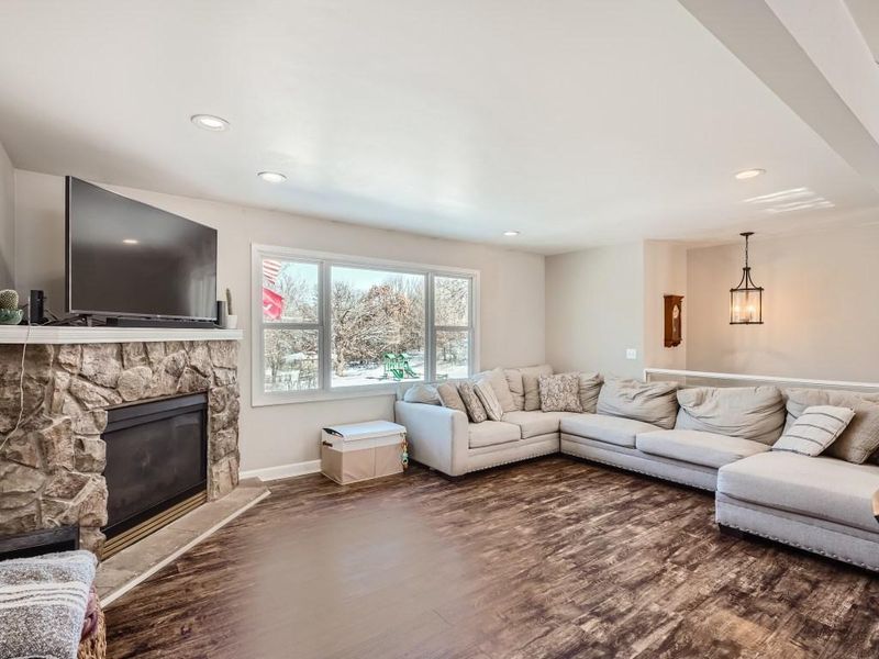 11080 Lower 167th St W, Lakeville, MN 55044