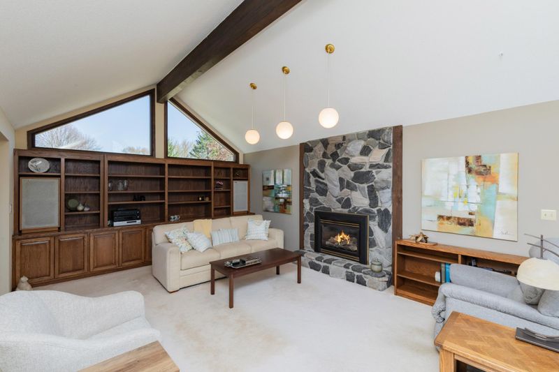 730 Bucher Ave, Shoreview, MN 55126