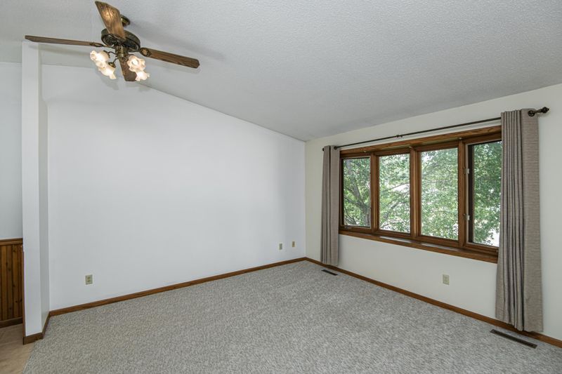 3582 8th St NW, Rochester, MN 55901