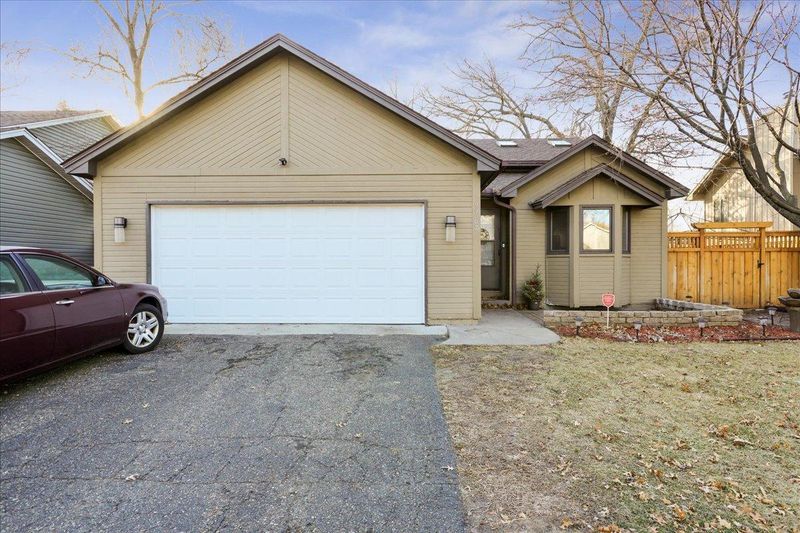 9767 Ilex St NW, Coon Rapids, MN 55433