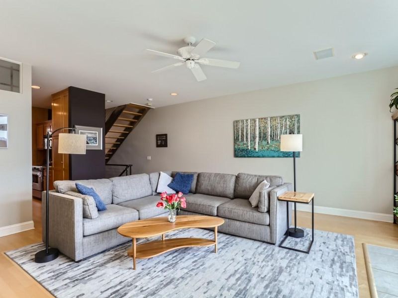 360 Ramsey St, Saint Paul, MN 55102