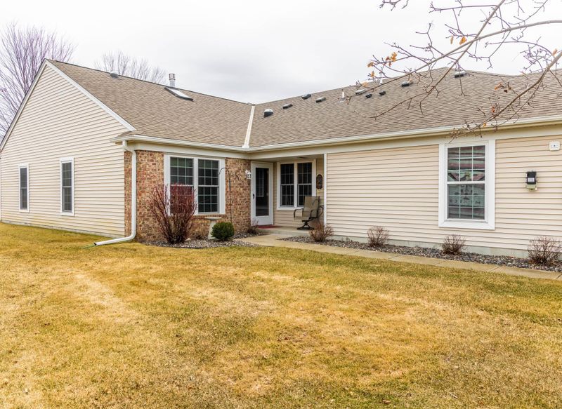 7946 Pinnacle Ave NE, Elk River, MN 55330