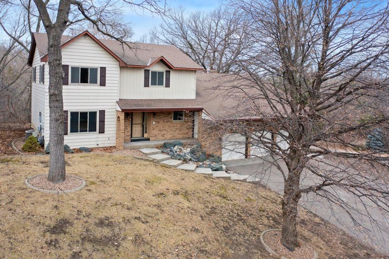 3785 Dresden Way, Eagan, MN 55123