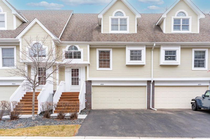 4929 W End Ln, Minnetonka, MN 55345