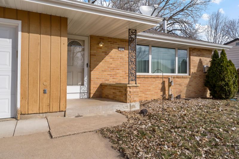 427 Longfellow St NE, Fridley, MN 55432