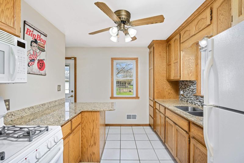 5832 Dupont Ave N, Brooklyn Center, MN 55430