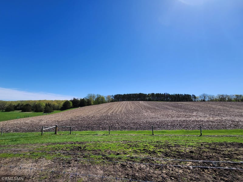 7560 County Road 8 NW, Maple Lake, MN 55358