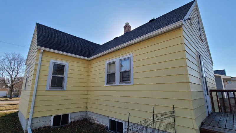2007 3rd Ave NE, Austin, MN 55912