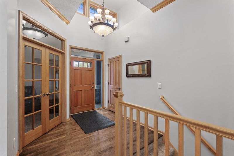 4748 Cumberland St, Shoreview, MN 55126