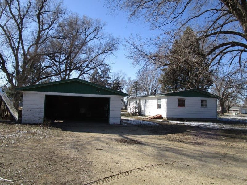 8047 Iband Ave, Sparta, WI 54656