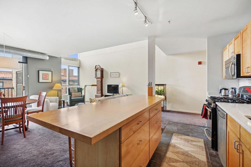 1829 3rd Ave S #206, Minneapolis, MN 55404