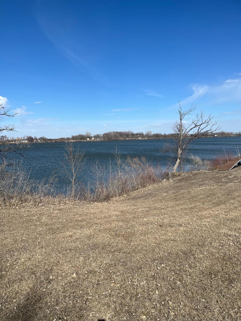600 W Lake St, Avoca, MN 56114