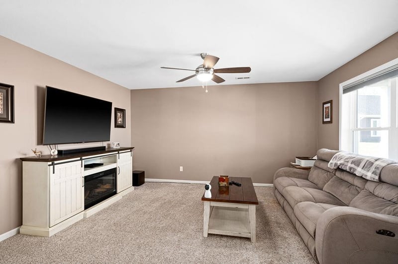 626 Wrenshall St, Wrenshall, MN 55797