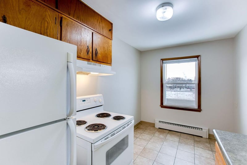 1621 St Anthony Ave, Saint Paul, MN 55104