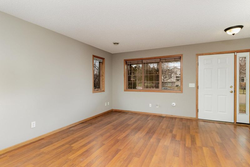 2070 Langston Ln NE, Saint Michael, MN 55376