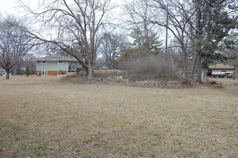 4909 Barbara Dr, Minnetonka, MN 55343