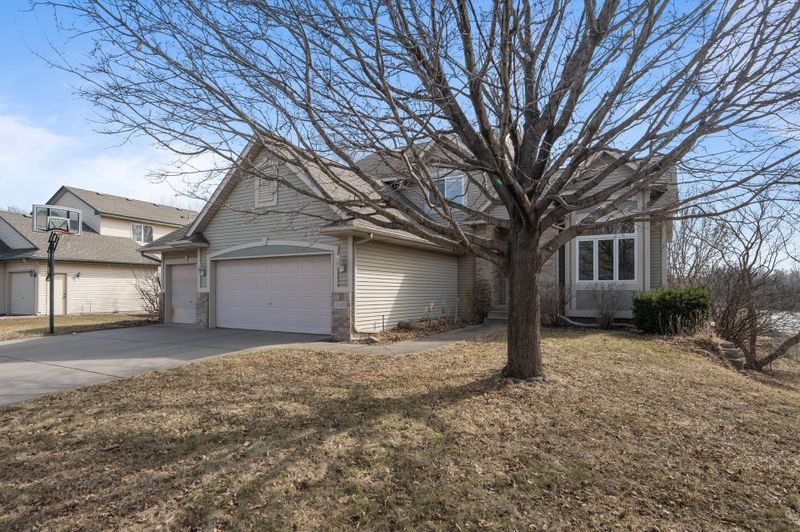 2860 88th Ave NE, Blaine, MN 55449