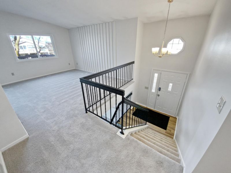 3385 Juliet Dr, Woodbury, MN 55125