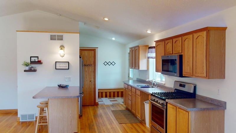 N24785 Lunde Coulee Rd, Ettrick, WI 54627
