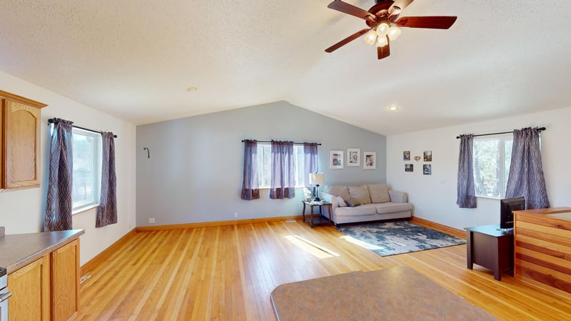 N24785 Lunde Coulee Rd, Ettrick, WI 54627