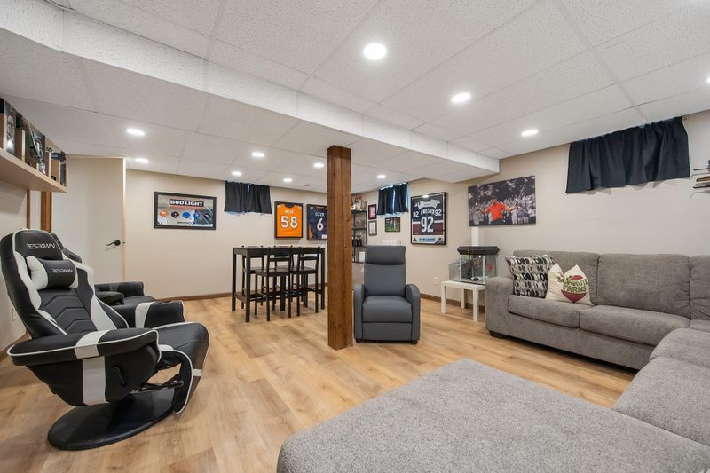 466 Manor Dr NE, Spring Lake Park, MN 55432