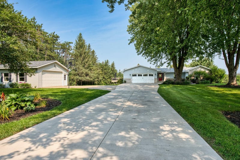 61154 265th Ave, Mantorville, MN 55955
