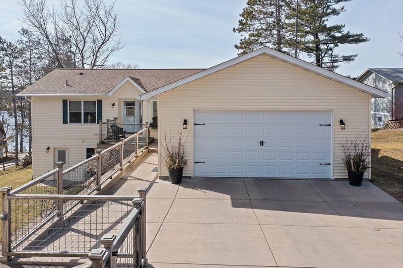 1095 Jeffrey Blvd, Cumberland, WI 54829