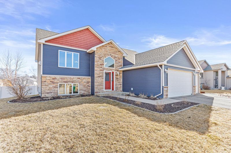 20349 June Grass Dr, Big Lake, MN 55309