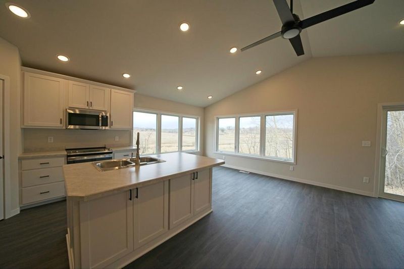 491 Glenn St, Vergas, MN 56587