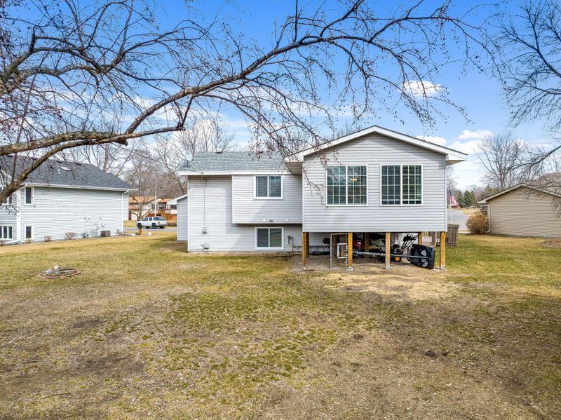 610 90th Ln NE, Blaine, MN 55434