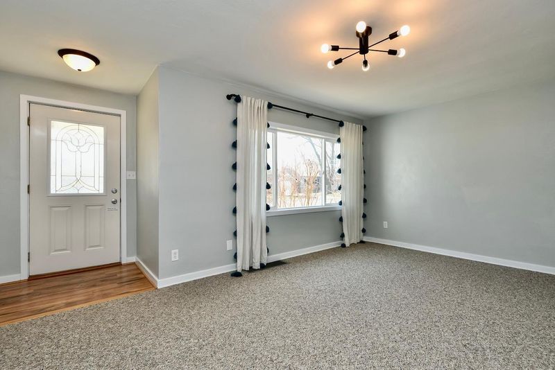865 43rd Ave, Winona, MN 55987