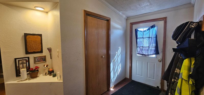 211 2nd St, Henning, MN 56551