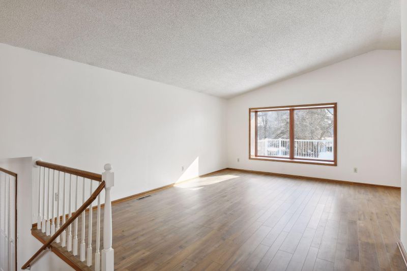 10557 Kentucky Ave S, Bloomington, MN 55438