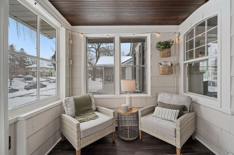1810 Berkeley Ave, Saint Paul, MN 55105