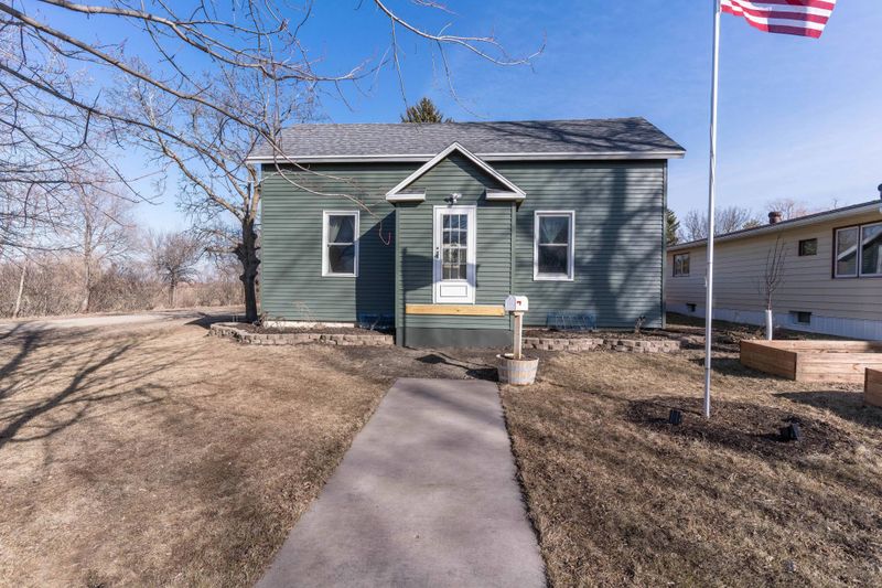 830 12th St N, Breckenridge, MN 56520