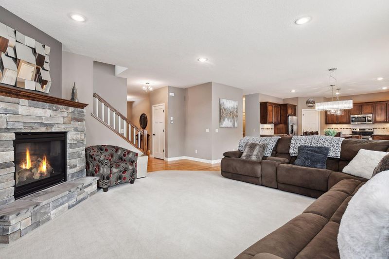 8530 Moraine Dr, Shakopee, MN 55379