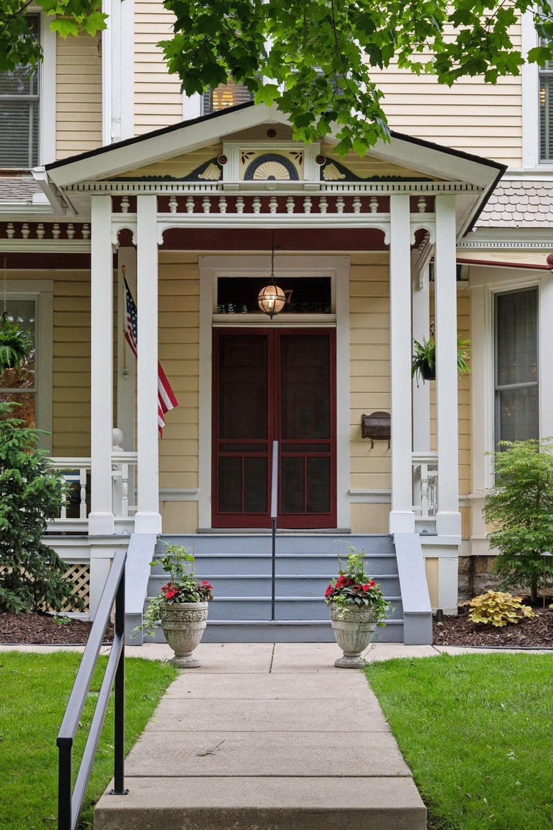 107 Virginia St, Saint Paul, MN 55102
