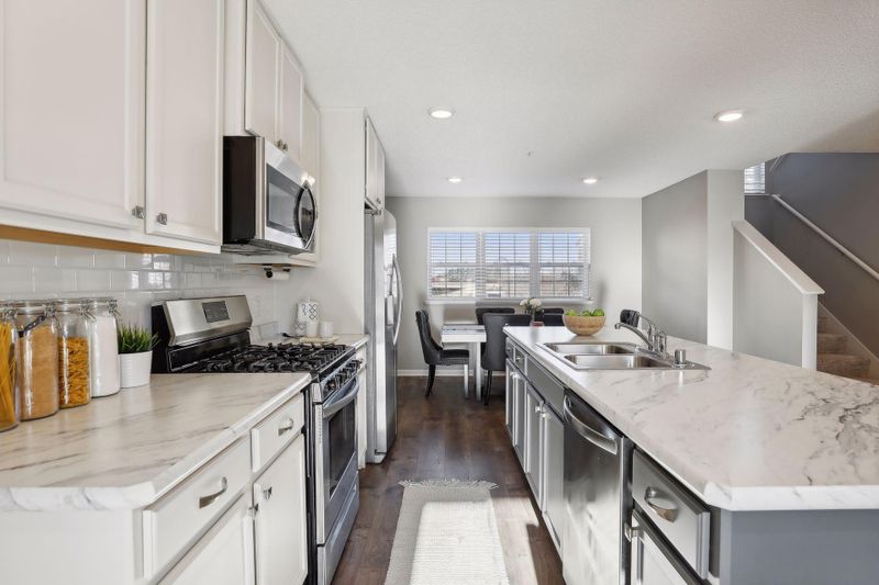 664 Town Center Pw, Lino Lakes, MN 55014