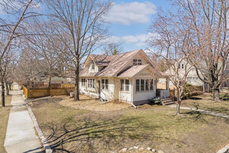 4454 47th Ave S, Minneapolis, MN 55406