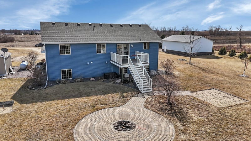 17515 Wolf Creek Rd NW, Evansville, MN 56326