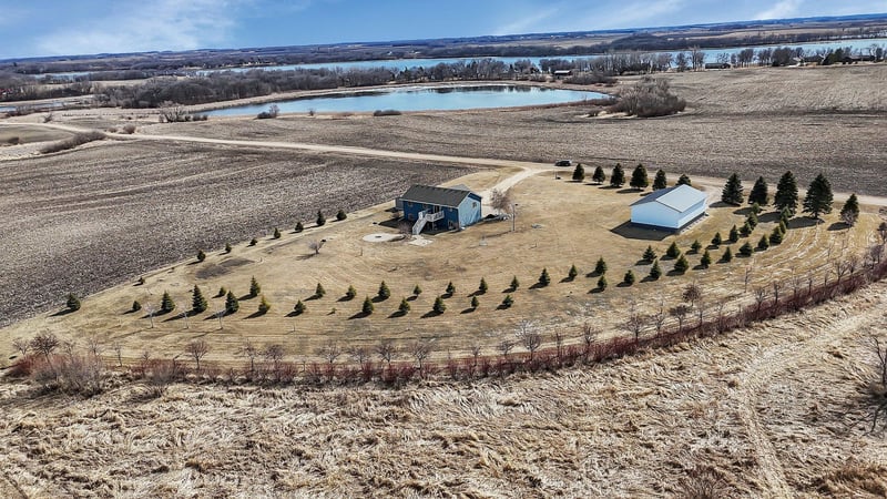 17515 Wolf Creek Rd NW, Evansville, MN 56326