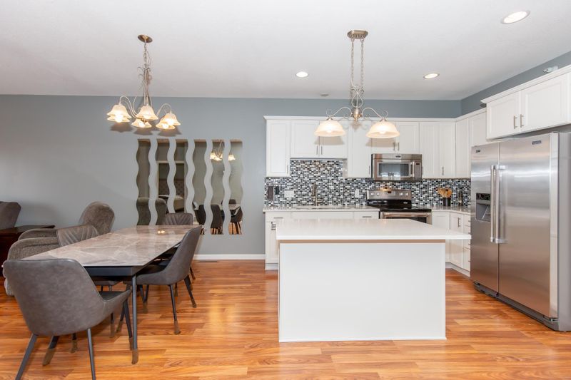 4137 Jarmann Ln, Shakopee, MN 55379