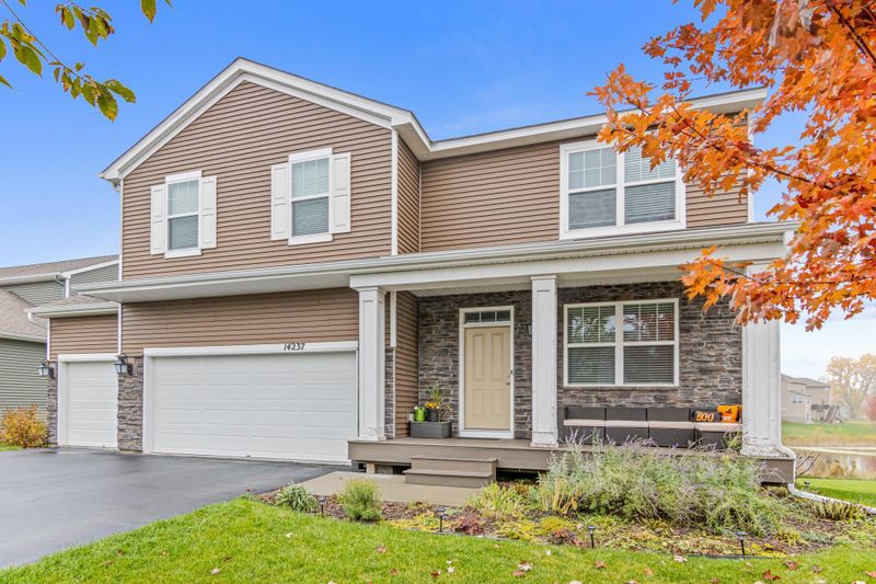 14237 Oneka Pw N, Hugo, MN 55038