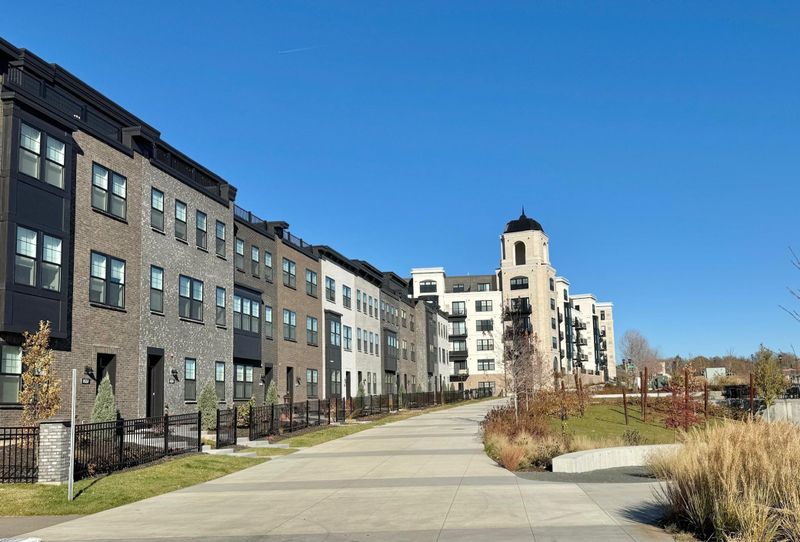 875 Falls Passage West #K, Saint Paul, MN 55116