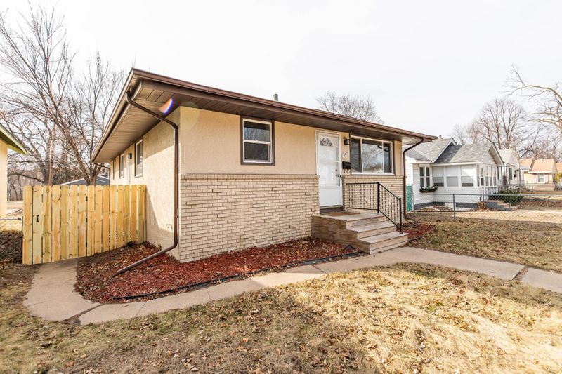 4627 Emerson Ave N, Minneapolis, MN 55412