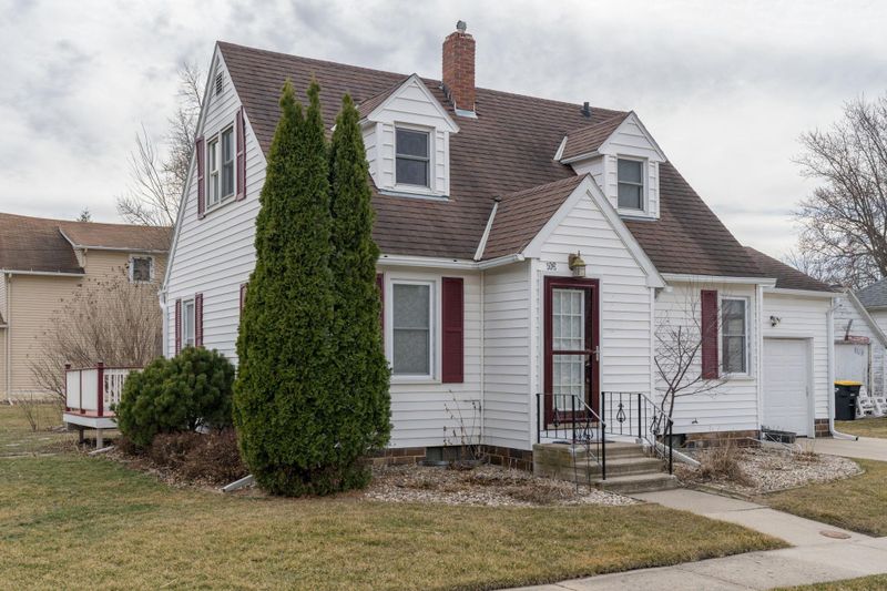 106 1st Ave SW, Winnebago, MN 56098