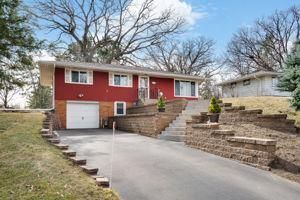 1750 Rowe Pl, Saint Paul, MN 55106